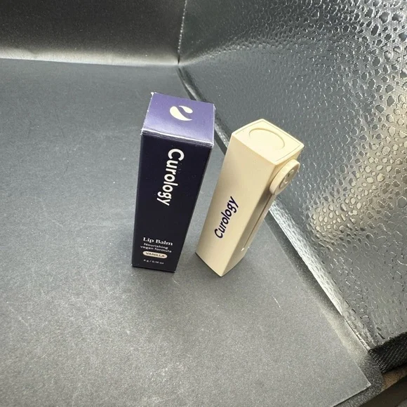 NWT Full Size Curology Vanilla Lip Balm- Vegan! Dye, Paraben, & Cruelty FREE - Picture 5 of 8